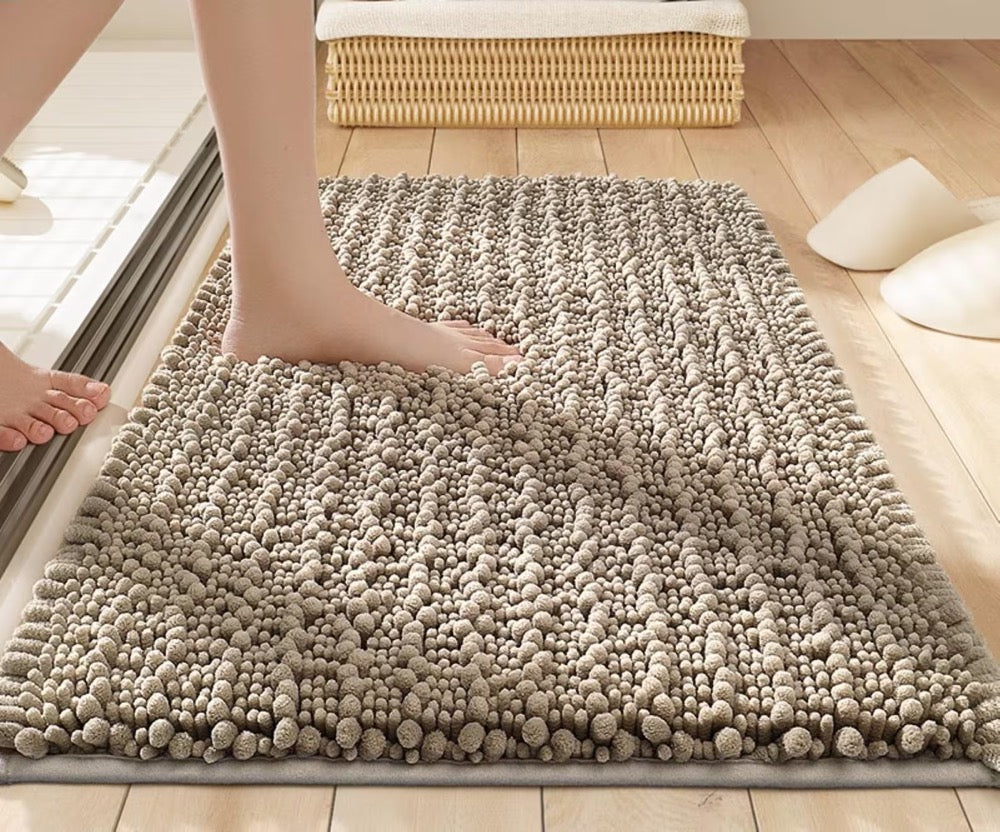 Slip-Resistant Chenille Bath Rugs For Tub Shower & Bathroom Floors - Durable Ultra Absorbent Machine Washable 2000GSM Thick Plush Bath Mat