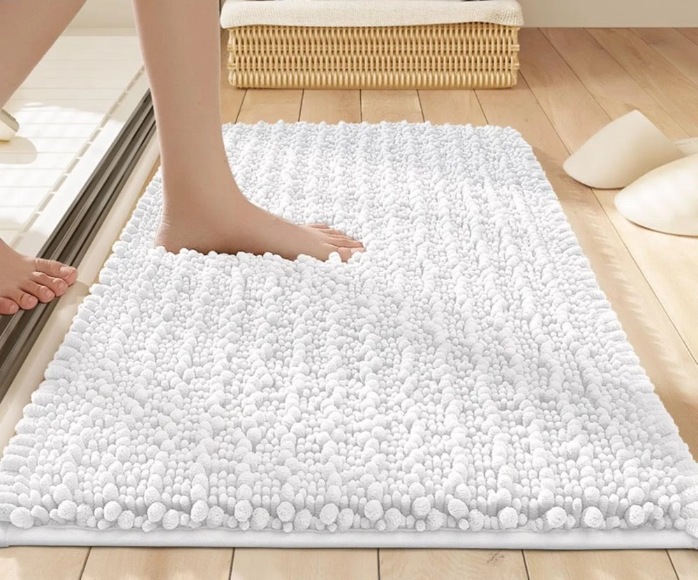 Slip-Resistant Chenille Bath Rugs For Tub Shower & Bathroom Floors - Durable Ultra Absorbent Machine Washable 2000GSM Thick Plush Bath Mat